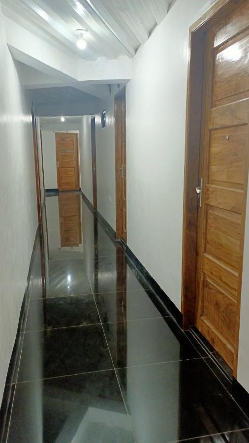 Ludy'S 2 Pension House Carles المظهر الخارجي الصورة