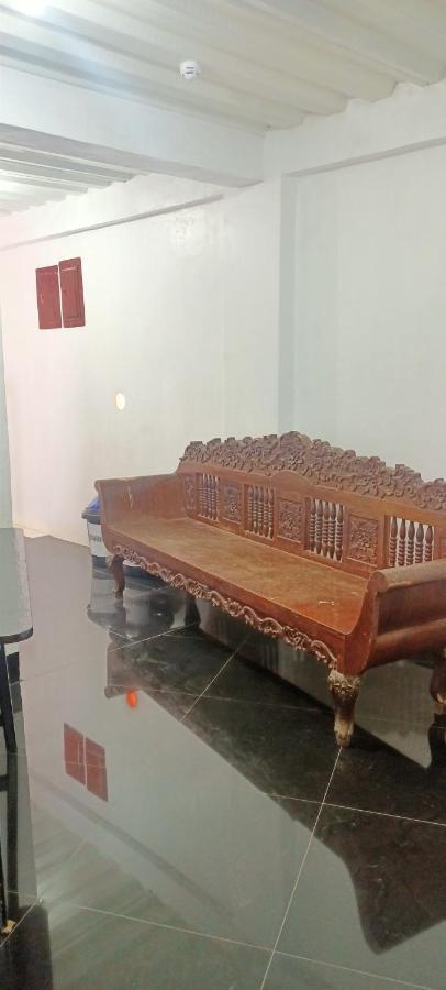 Ludy'S 2 Pension House Carles المظهر الخارجي الصورة